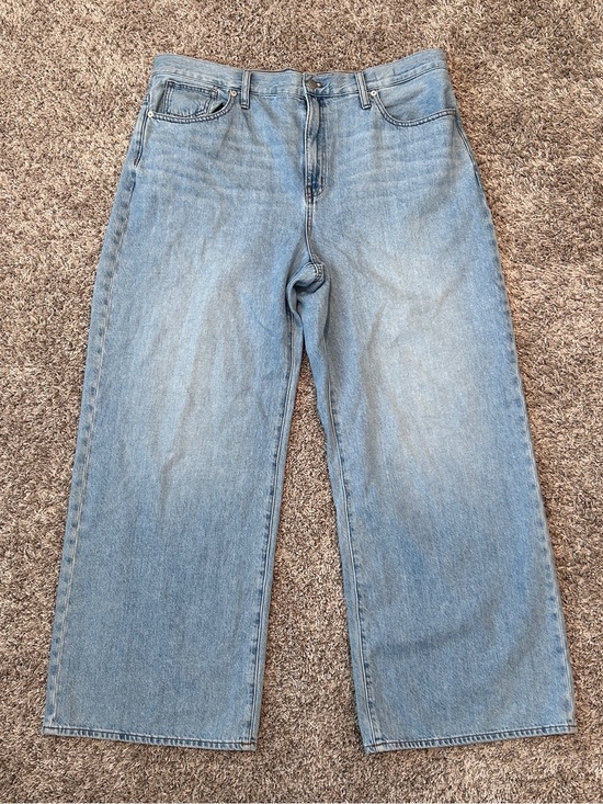 Madewell Denim - Superwide-Leg Jeans in Ahern Wash: Airy Denim Edition